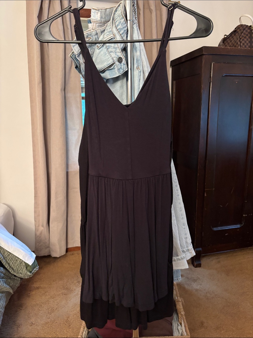 Black V-Neck Sleeveless Women’s Romper